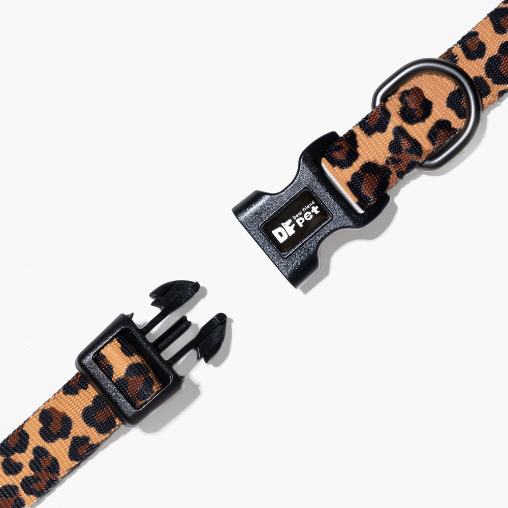 
                      
                        DFPET Collar Leopard Skin
                      
                    
